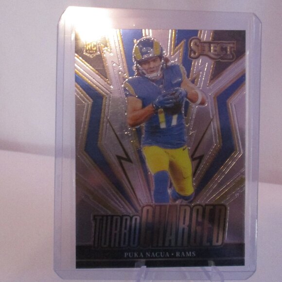 2023 Panini Select TURBOCHARGERED PUKA NACUA Los Angeles Rams Mag & Stand - Picture 2 of 6
